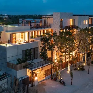 4* Hotel Unho