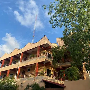 Departamentos Yolanda Hotel