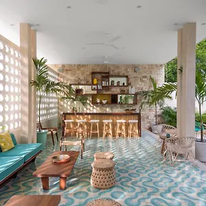 4* Hotel Tiki Tiki